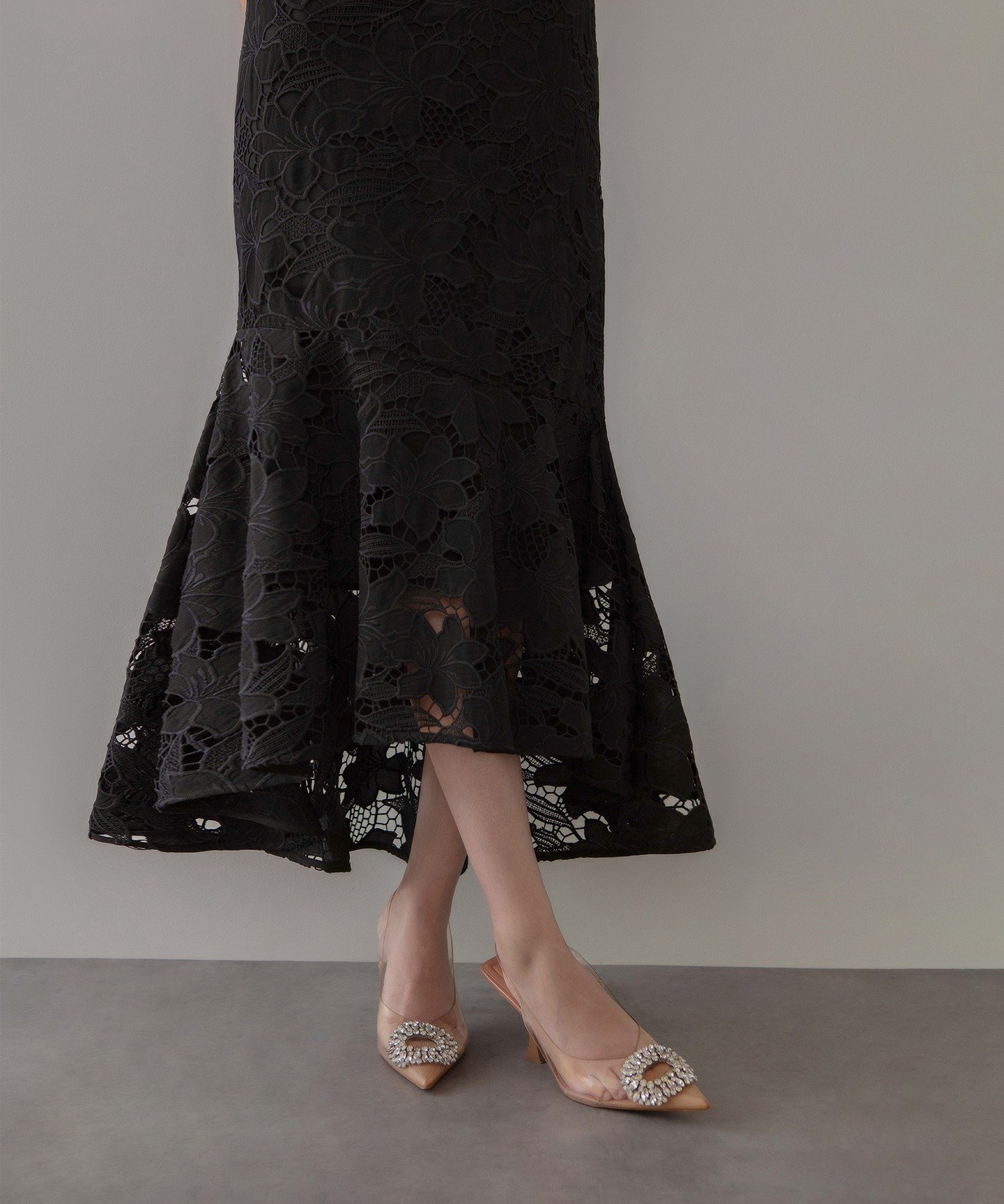 Leja｜Leja-パールカラーボウタイフラワーレースフィッシュテール