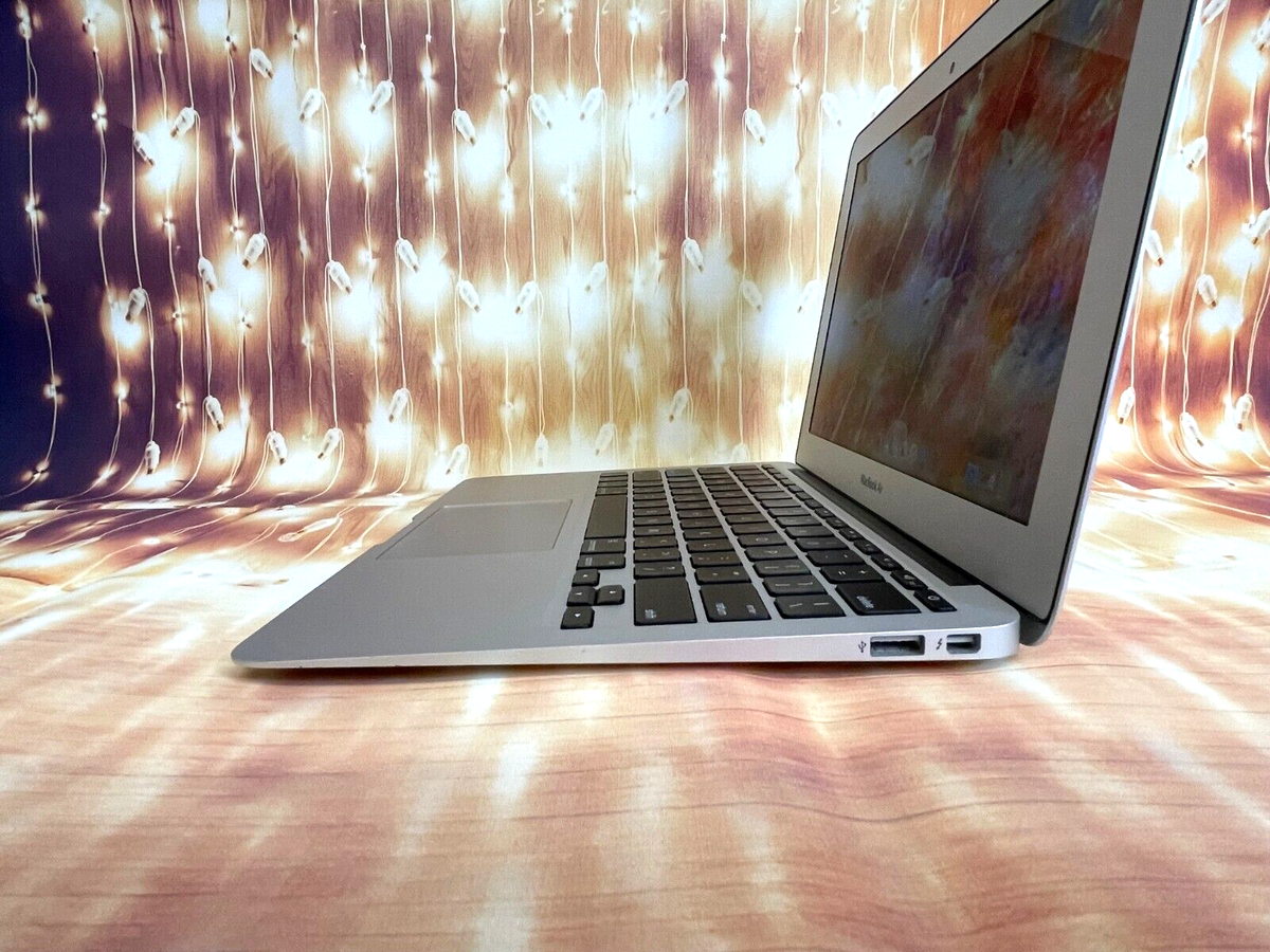 Apple Macbook Air 11
