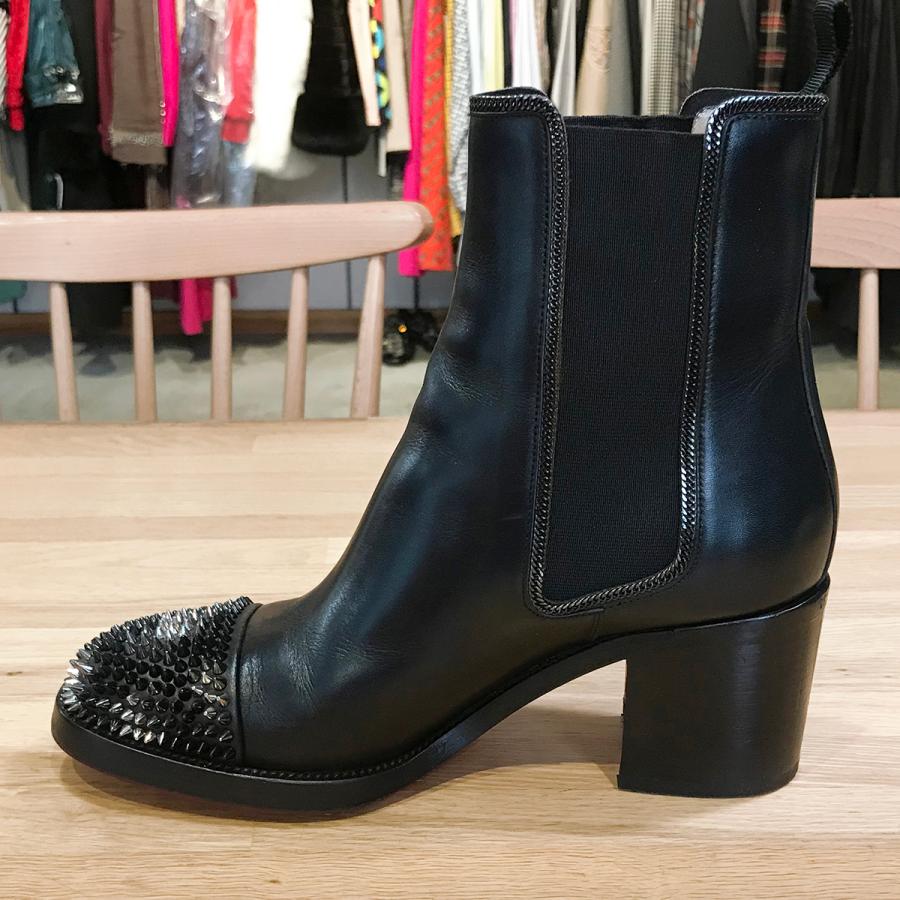 Christian Louboutin（クリスチャンルブタン） 【超美品】 ルブタン