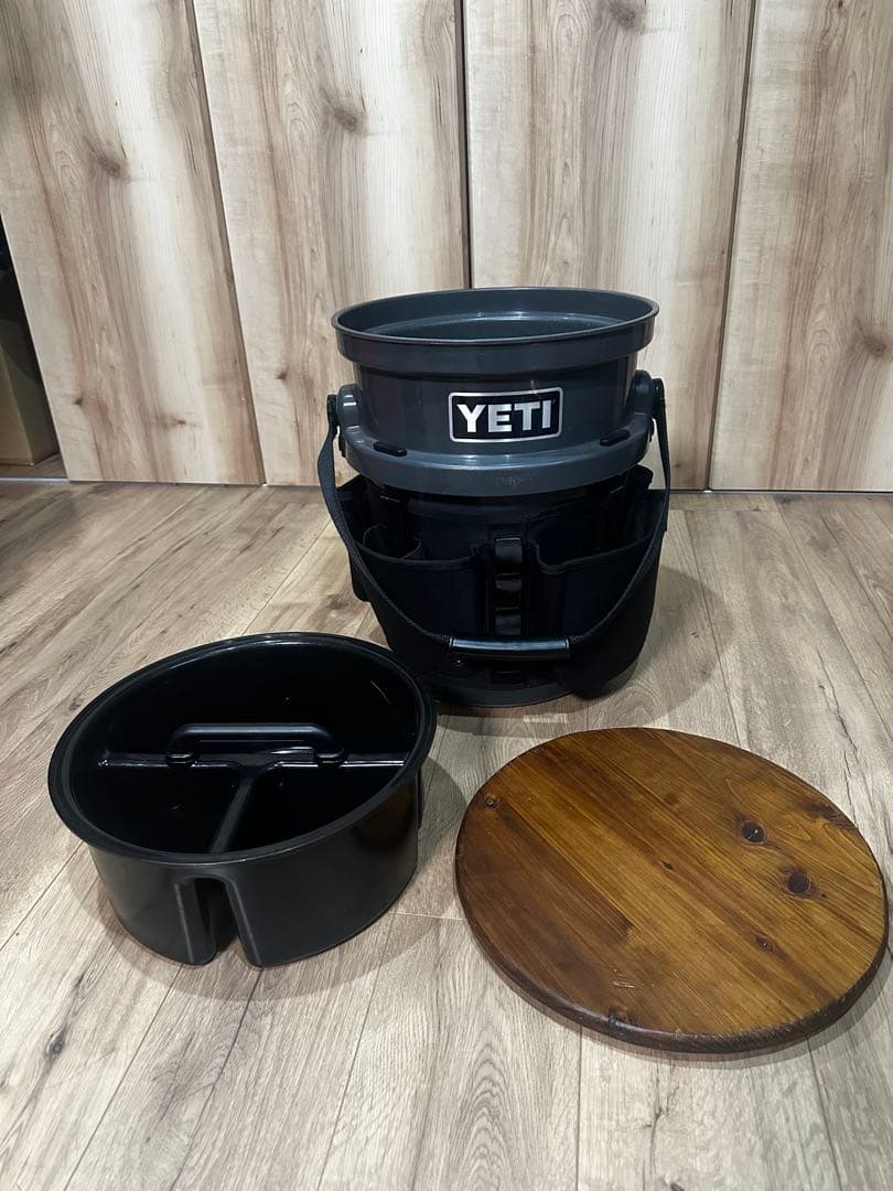 YETI ロードアウトバケツ(チャコール)フタベルト 小物入れ フルセット 楽天市場】【YETI】イエティ ロードアウト バケツ キャディー 純正